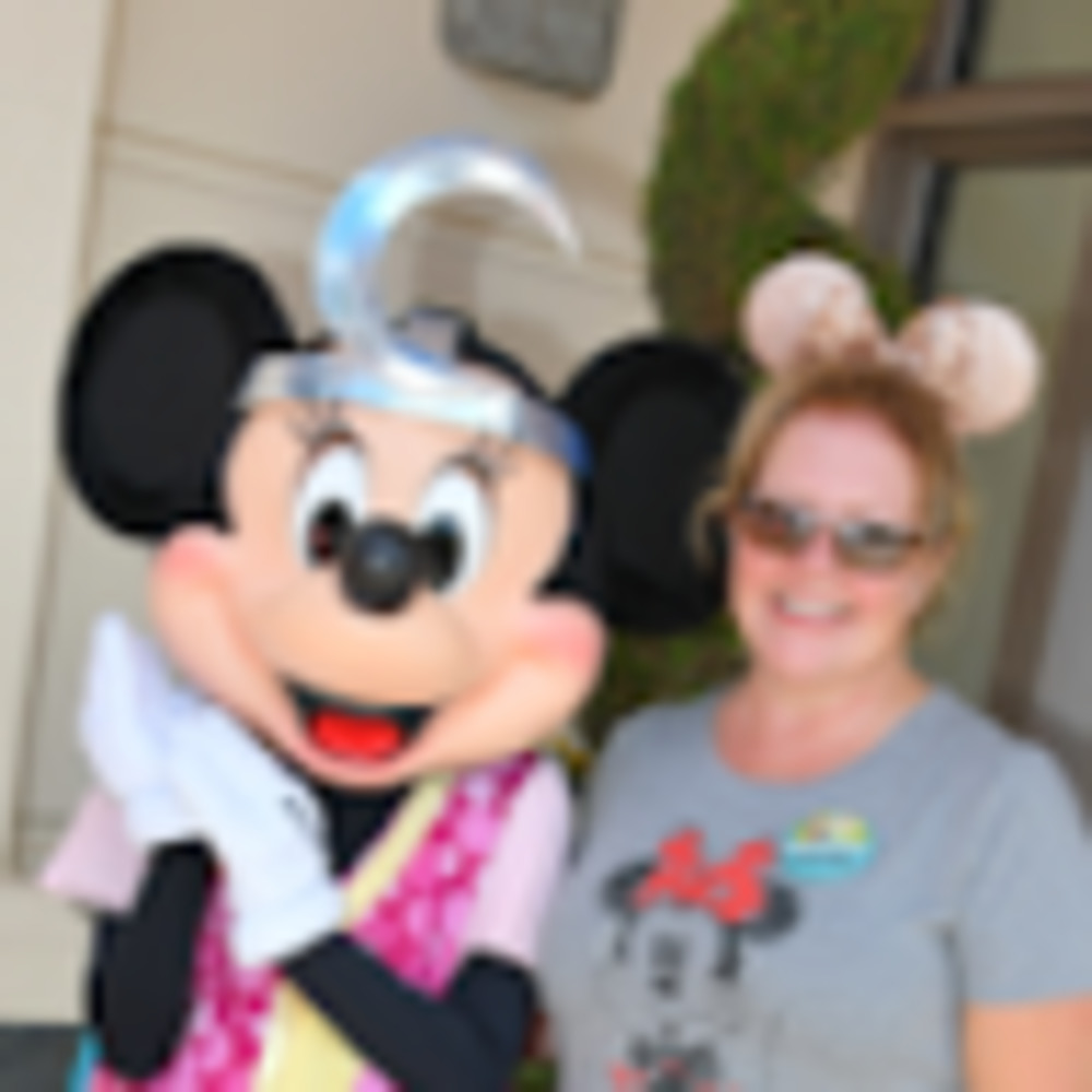 Meet your Posher, Becky